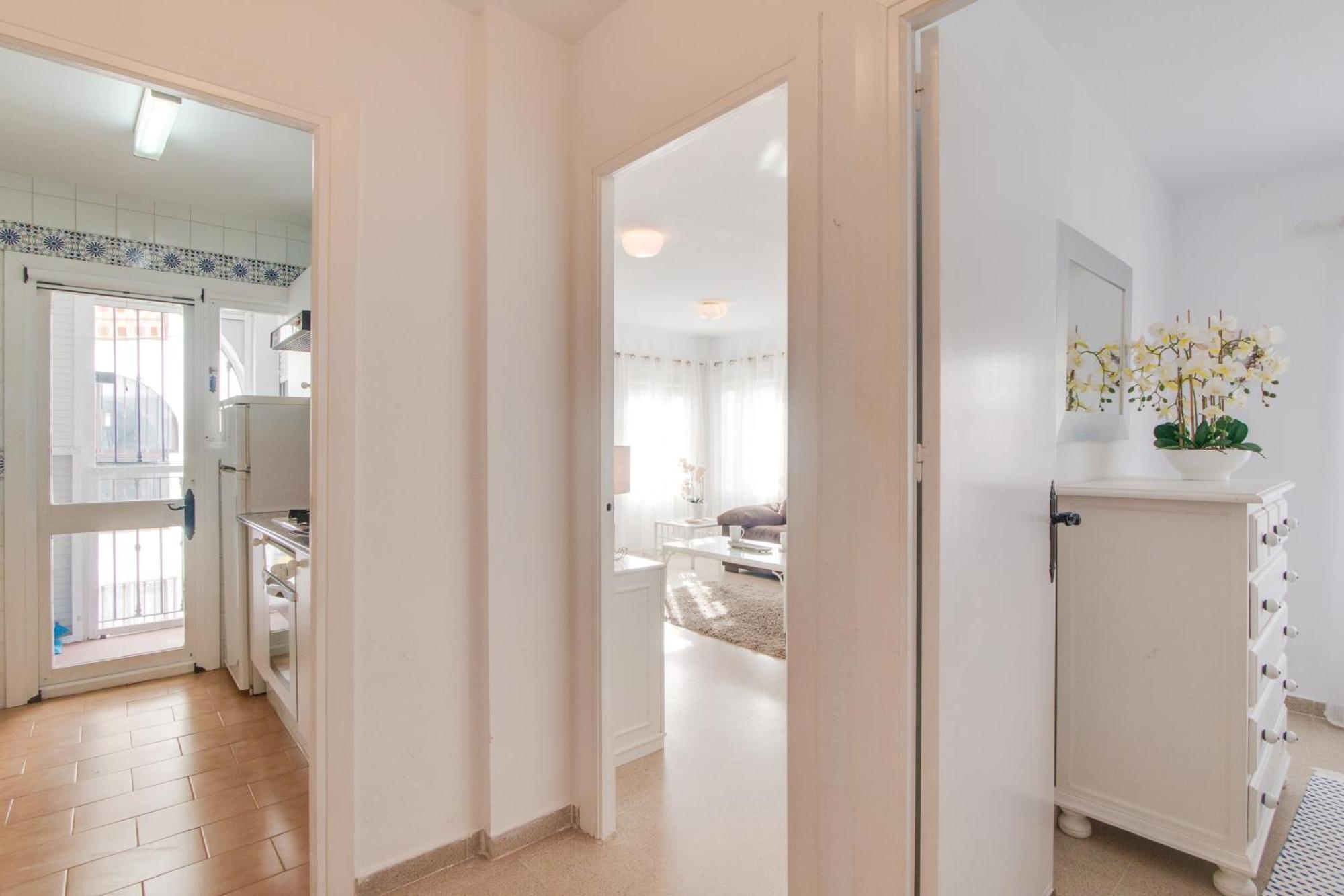 Close To The Beach, 5 Minutes Walk San Luis de Sabinillas Exterior photo